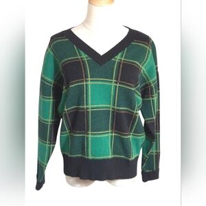 Taharii Green Plaid V Neck Sweater